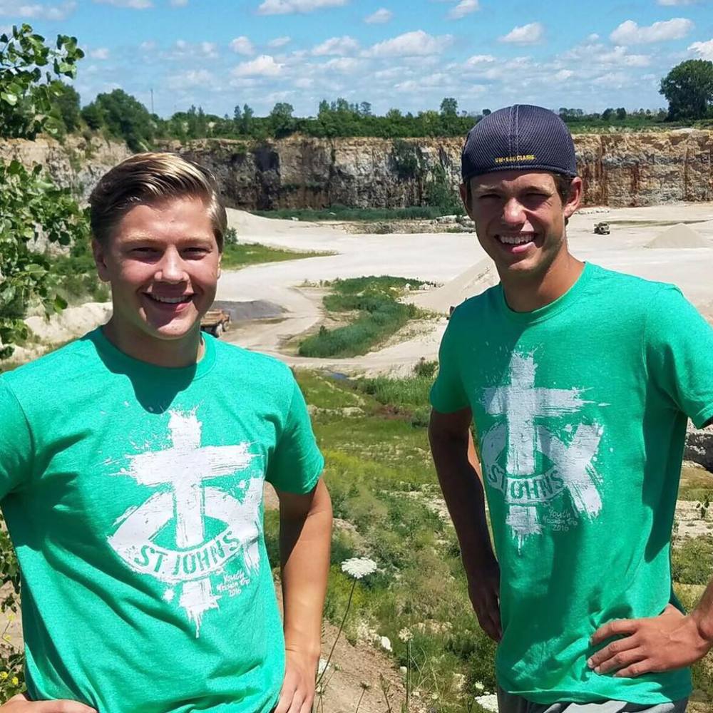 Meet your Posher, Aaron